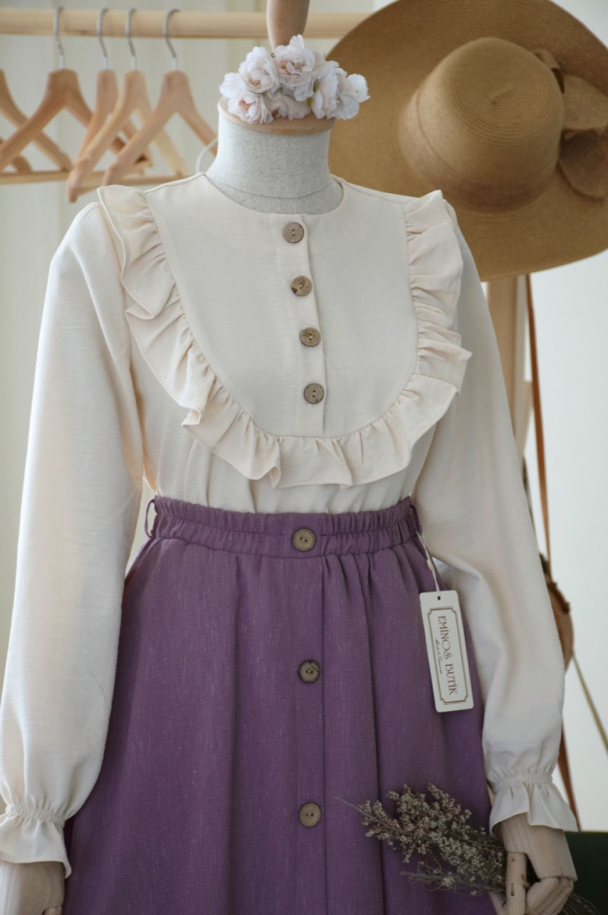 Blouse Style Vintage à Froufrou